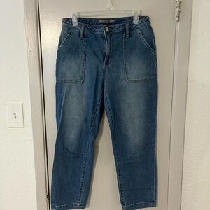 Joe's Jeans Casual Boyfriend Jeans in Medium Blue Wash